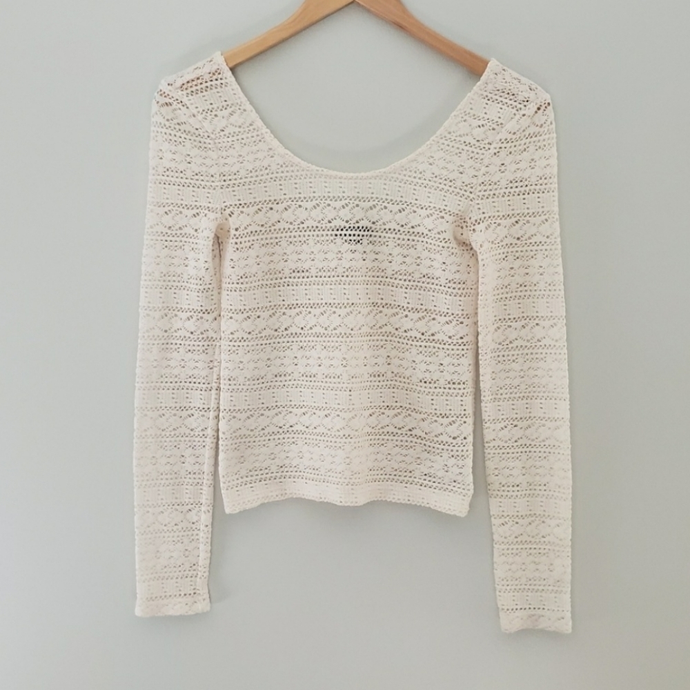 American Eagle white crochet scoop neck crop top xsmall
